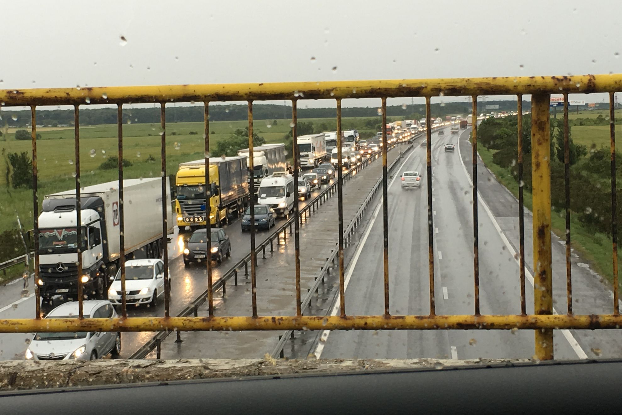 Accident cumplit pe A1 Bucureşti - Piteşti. Traficul rutier a fost reluat