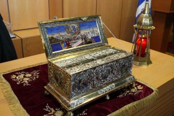 Brâul Maicii Domnului ajunge în România, pe 13-15 mai