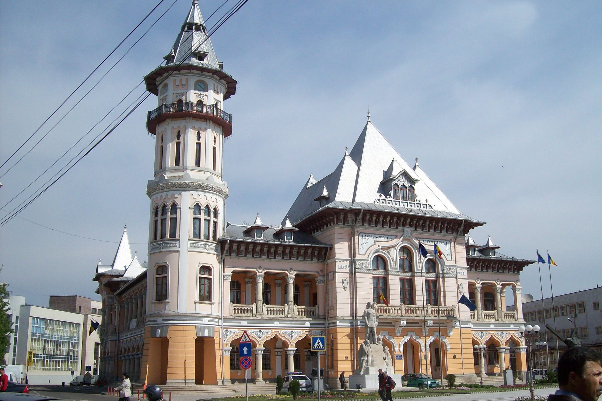 Candidaţi alegeri Buzău. Cine sunt candidaţii care se bat pentru Primăria Buzău