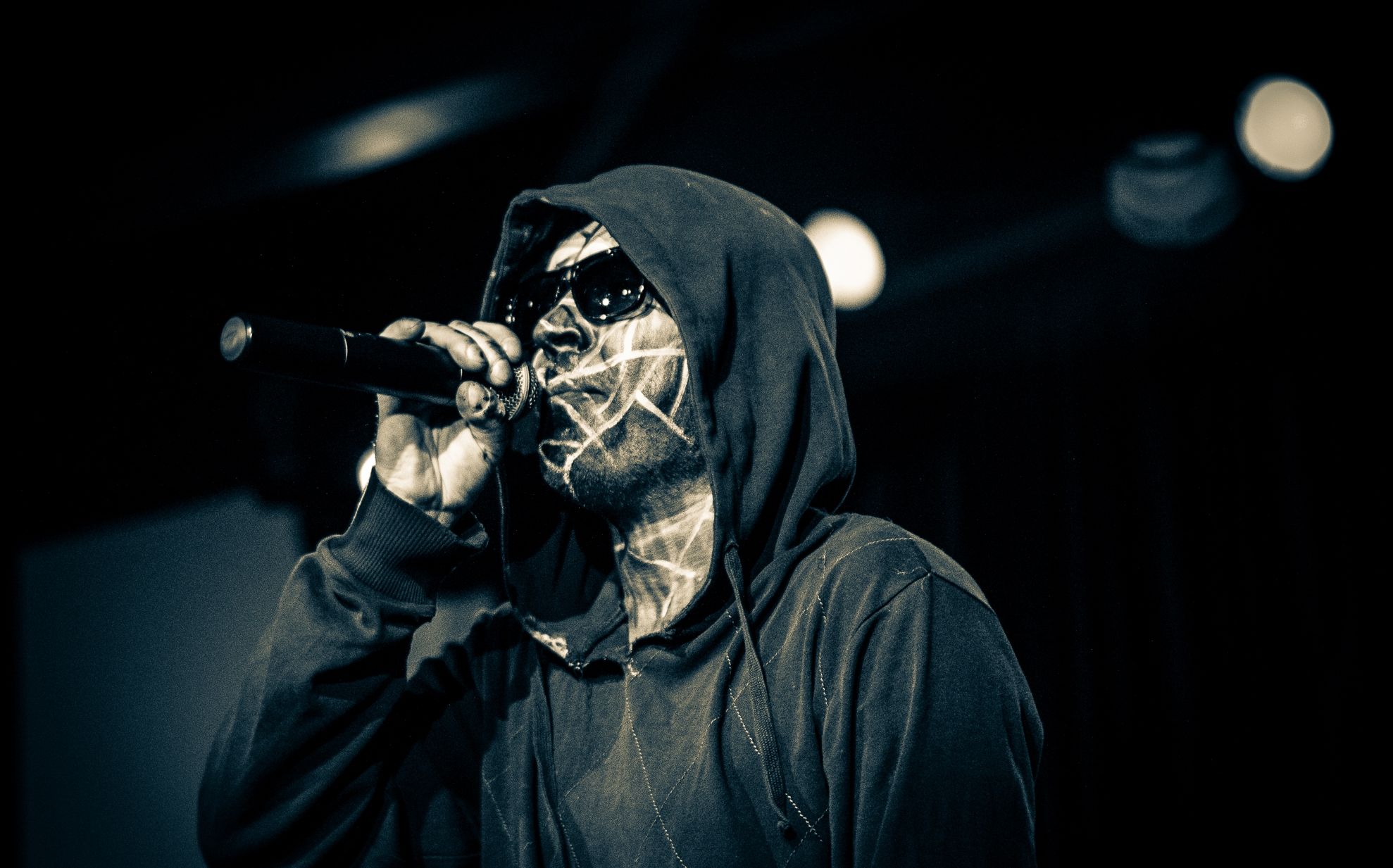 Reacţia MAI despre identitatea membrilor trupei Carla's Dreams 