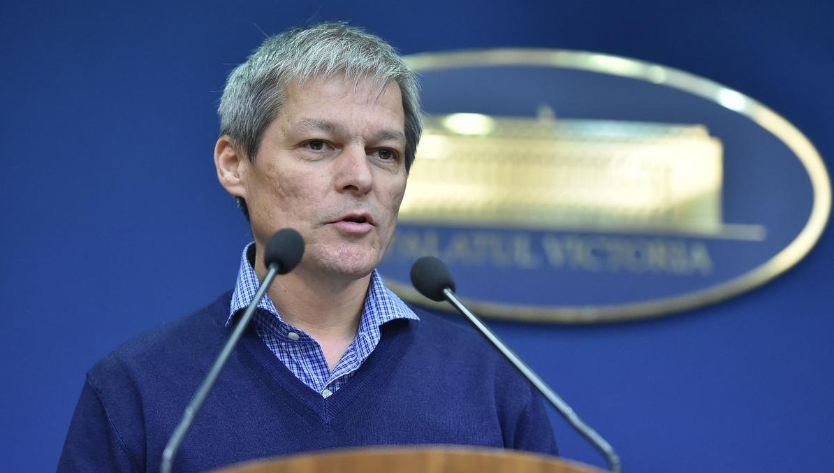 Dacian Cioloş pregăteşte noi debarcări din Guvern în iunie. Cine sunt miniştrii vizaţi