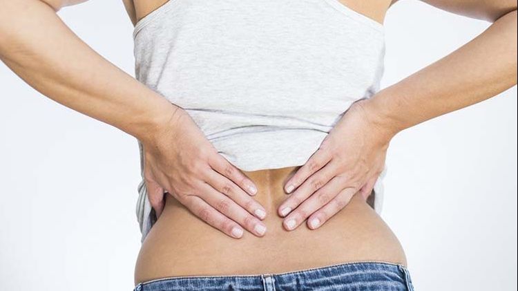 3 simptome ale bolilor de rinichi pe care lumea le ignoră