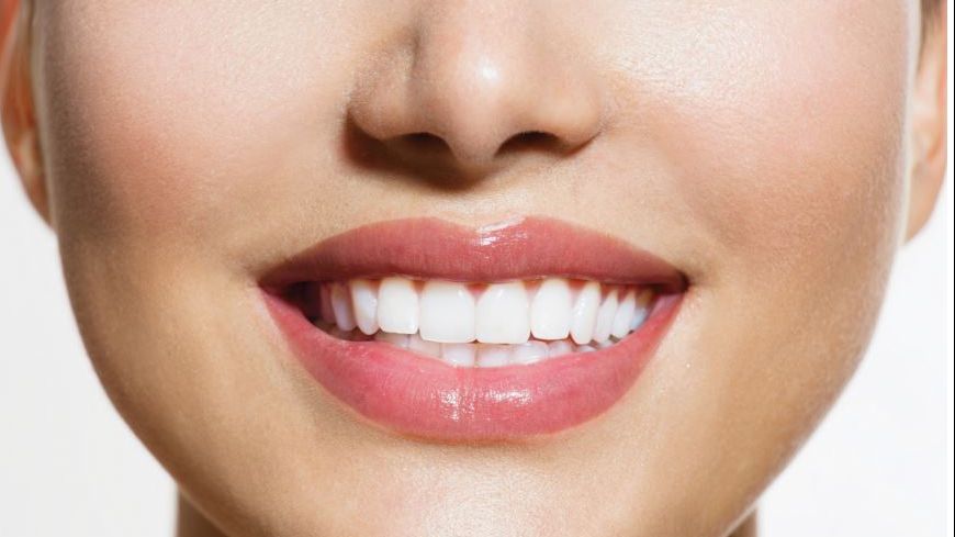 Poți scăpa de sângerarea gingiilor cu un singur ingredient