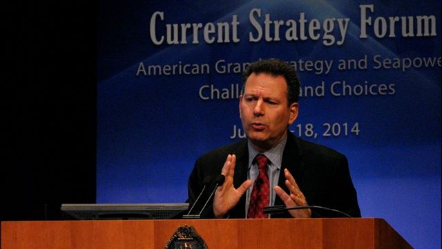 Robert Kaplan: Interesul ruşilor e să facă România cât mai slabă şi mai nesigură