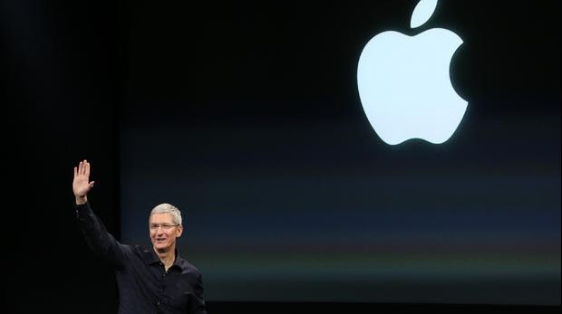 Apple atacă cu putere aplicația de transport Uber! Investiție de 1 miliard de dolari a gigantului IT