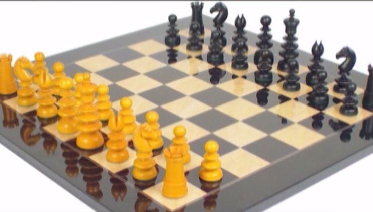 Seturi de șah cu design englezesc 