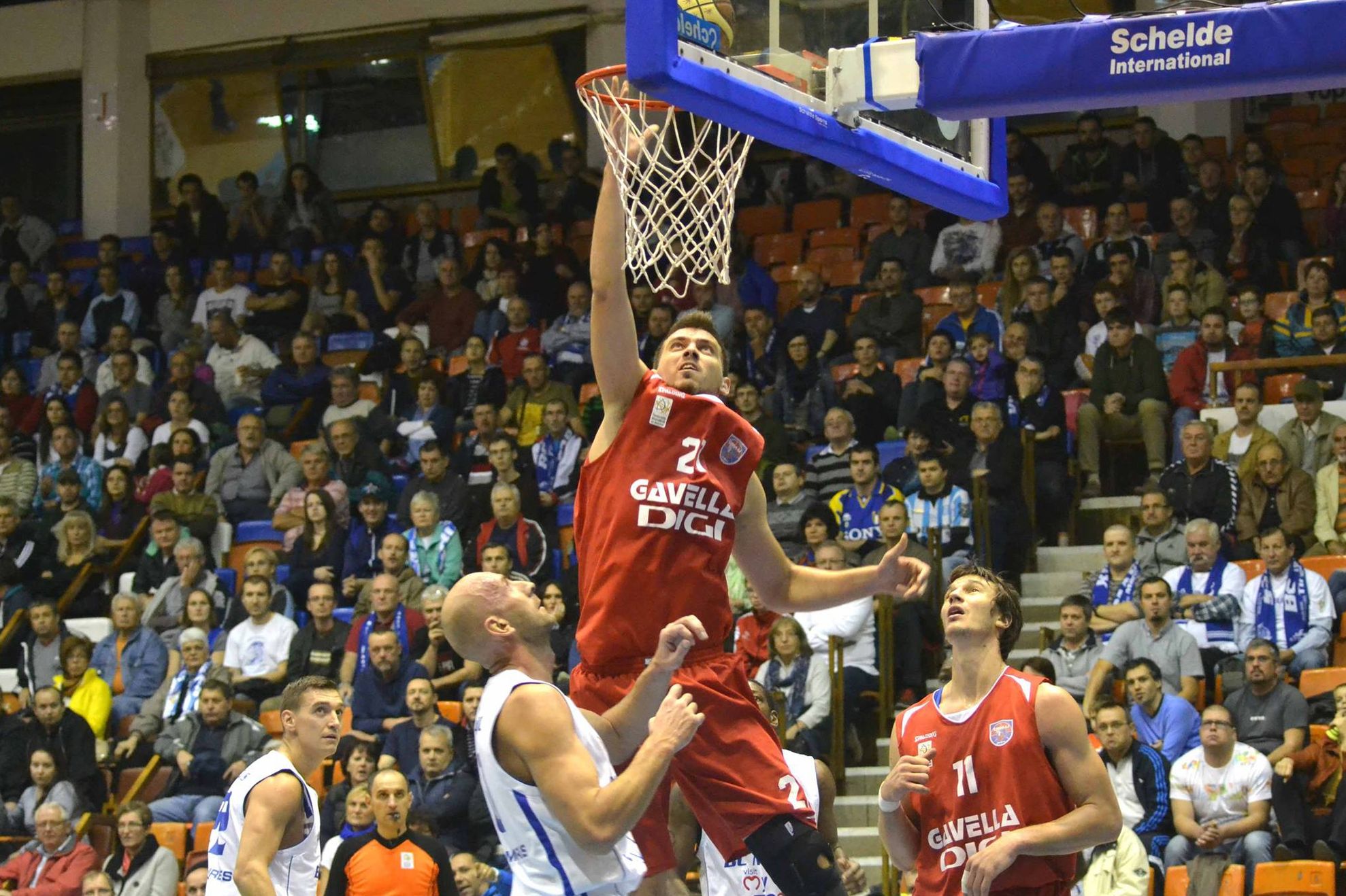 CSM CSU Oradea a câștigat în premieră titlul de campioană națională la baschet