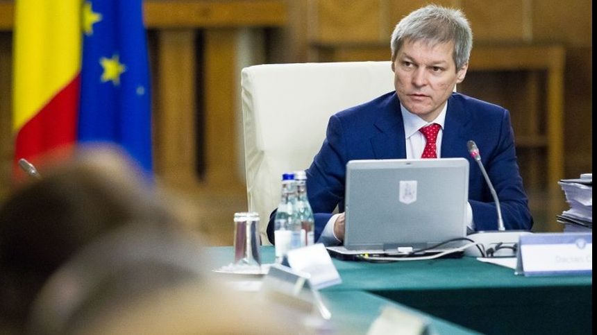 Cioloş: OUG pentru votul prin corespondenţă, adoptată până când Parlamentul revine la muncă