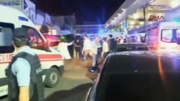 Mărturii înfiorătoare de pe Aeroportul Ataturk: Oamenii erau plini de sânge,pe ei erau resturi umane