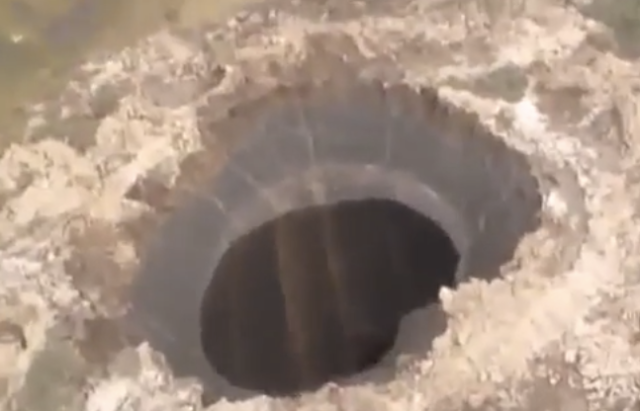 În Siberia s-a deschis o adevărată "poartă spre Infern"