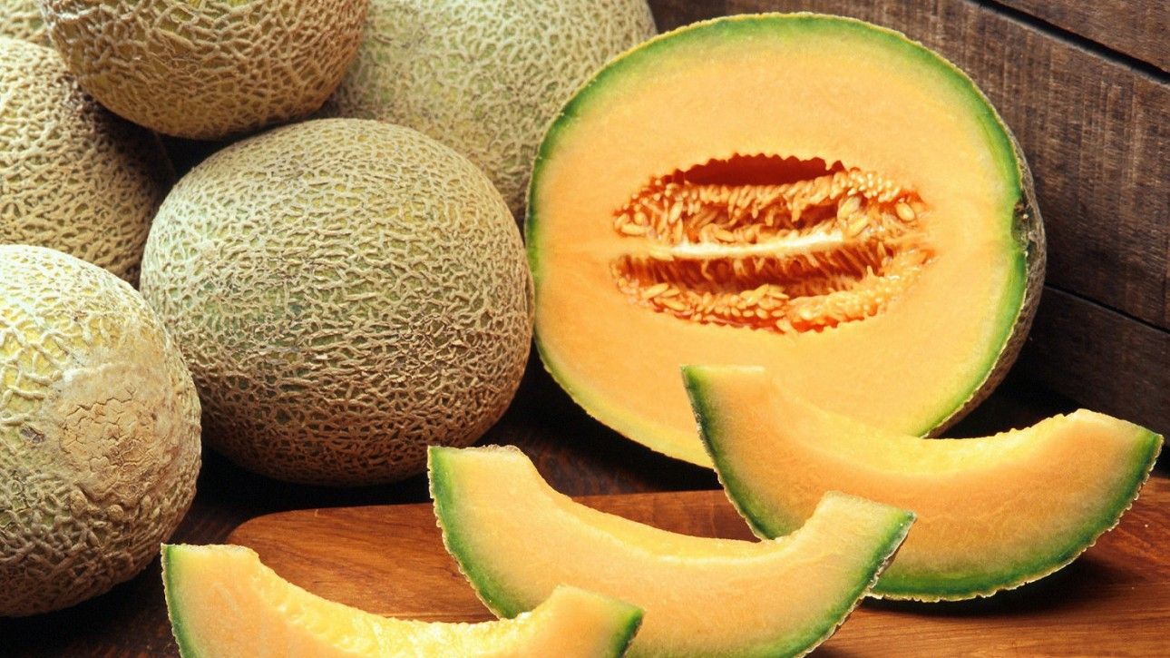 Slăbește cu ajutorul supei reci de pepene galben