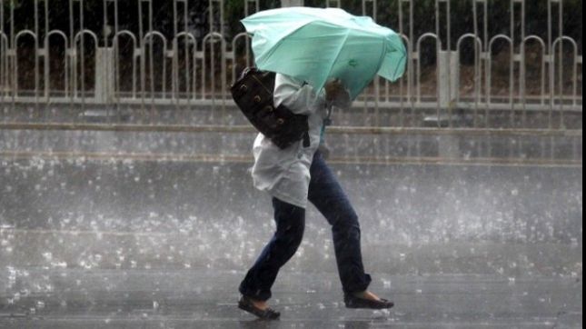 Avertizare meteo de ultimă oră: Ploi, descărcări electrice, vijelie și grindină