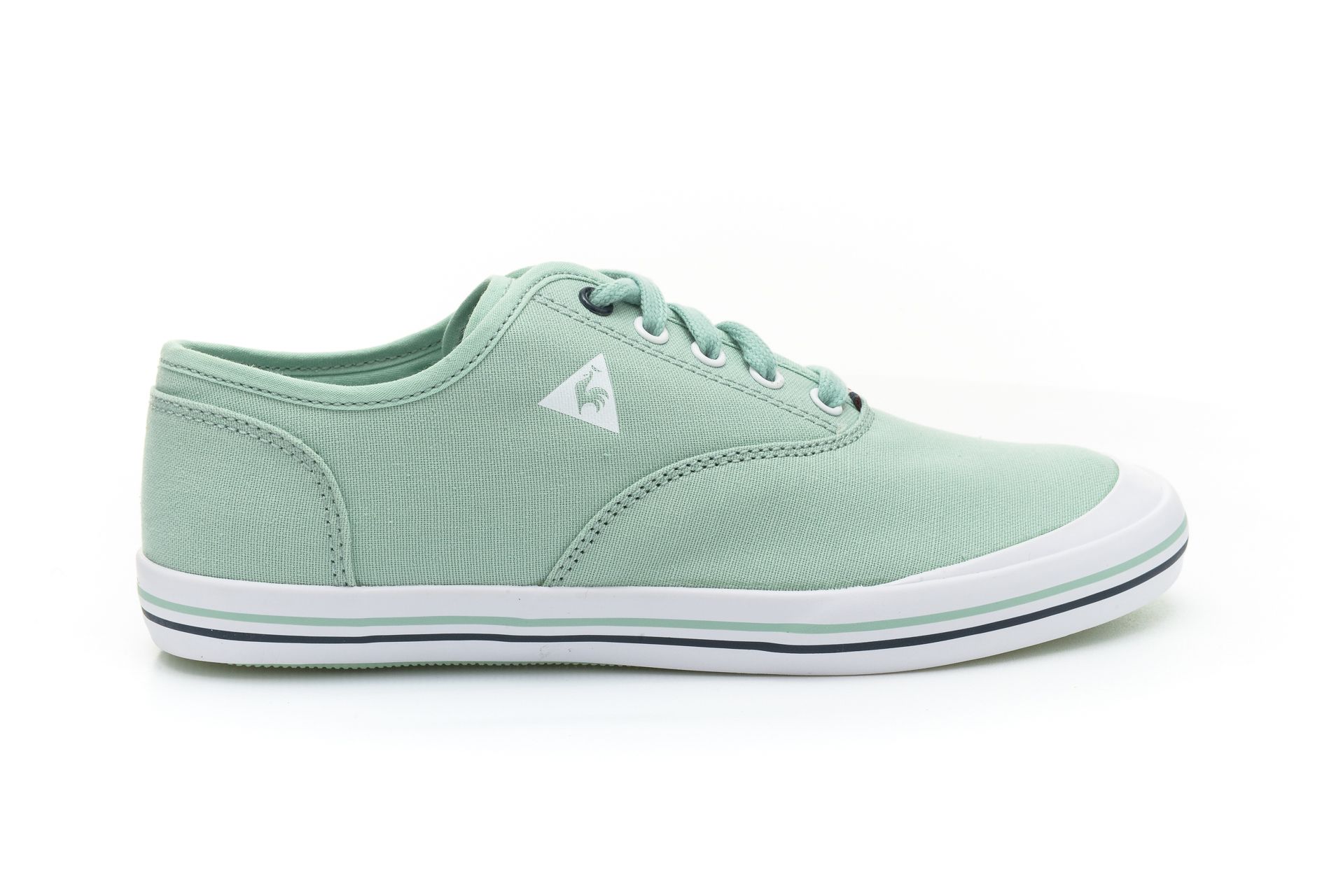 Reduceri la teniși. Oferte ca de Black Friday pe Zorilestore.ro