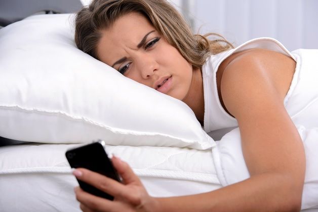 De ce NU răspund zodiile la SMS. Nici nu-ţi trecea prin cap asta!