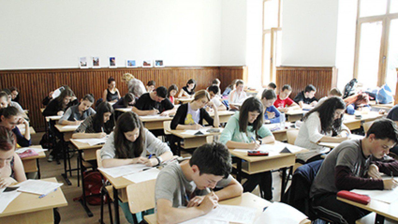 Subiecte si BAREM romana Evaluare Naţională 2016. Cum ti s-a parut examenul?