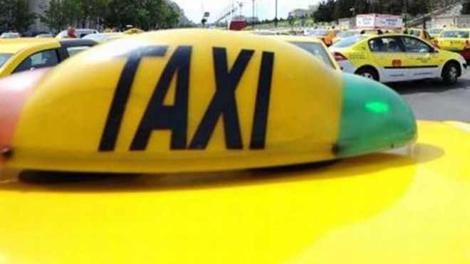 Pachet suspect, lăsat într-un taxi din Capitală. Pirotehniştii au intervenit