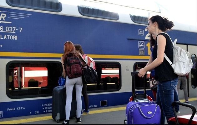 Trenul București-Constanța din care ieşea fum de la locomotivă şi-a reluat cursa 