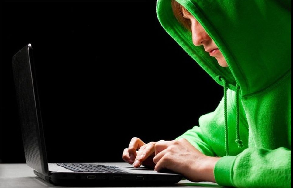 Un site românesc cunoscut a fost închis de autorități pentru piraterie