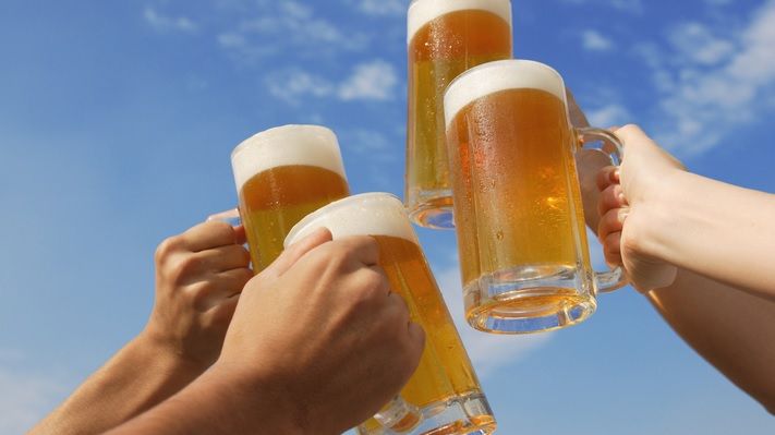5 boli de care te apără berea