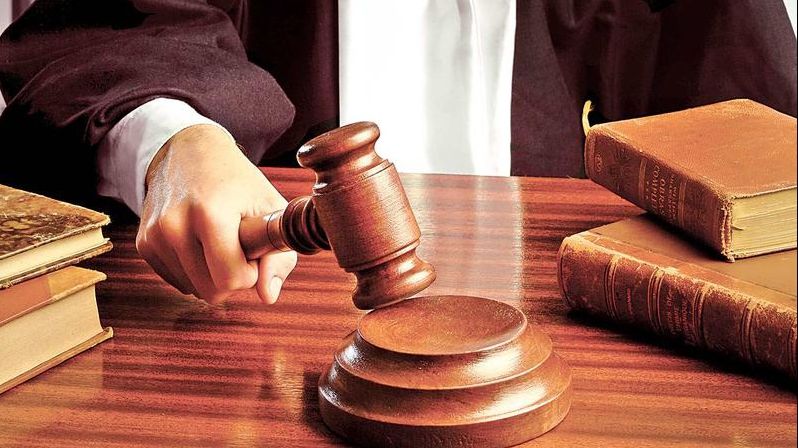 Opoziția a contestat la CCR legea ce permite Guvernului să emită ordonanțe în vacanța parlamentară