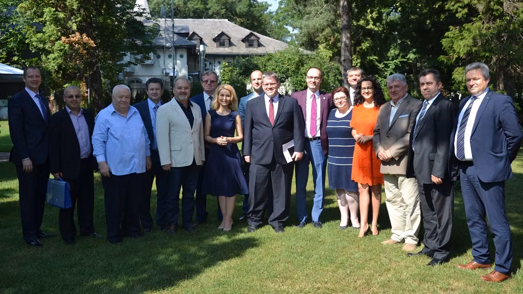 Parteneriatul strategic România-SUA, discutat de membrii CNMR și Dean Thompson