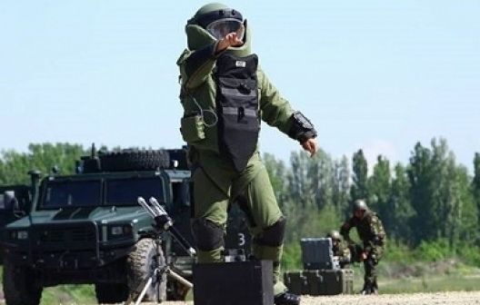 Ameninţare cu BOMBĂ la o clădire de birouri din Capitală. Autorul a fost prins