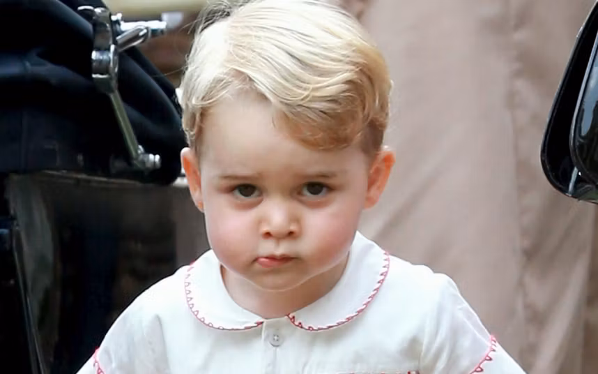 Prinţul George împlineşte 3 ani. Fotografii amuzante cu moștenitorul tronului regal britanic