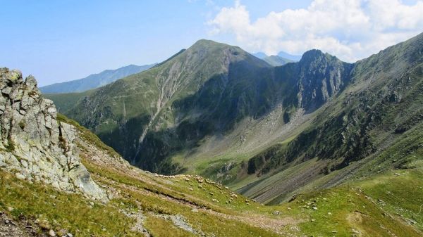 Turiști belgieni, blocați în munții Făgăraș, pe un traseu închis. Operațiune dramatică de salvare