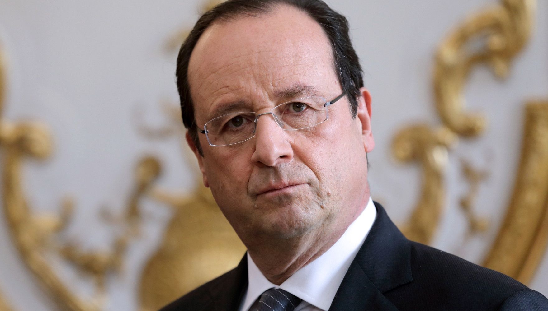 Hollande: "Atacul terorist" de la Munchen este "un nou act dezgustător"