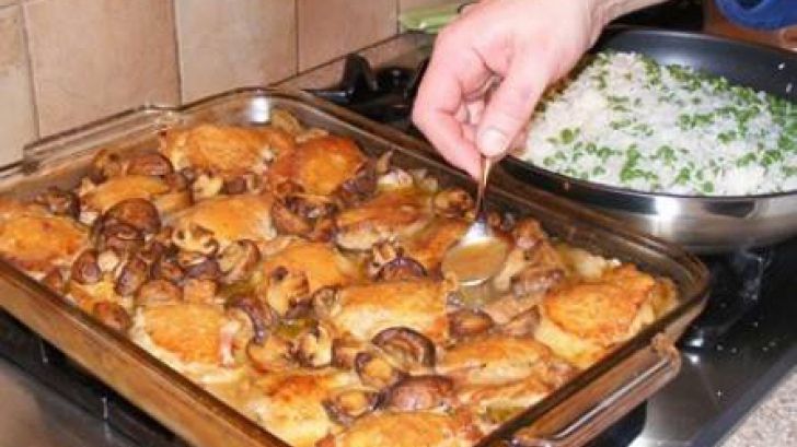 Aşa faci cele mai bune PULPE de PUI la cuptor. Ingredientul secret pe care puţine gospodine îl ştiu