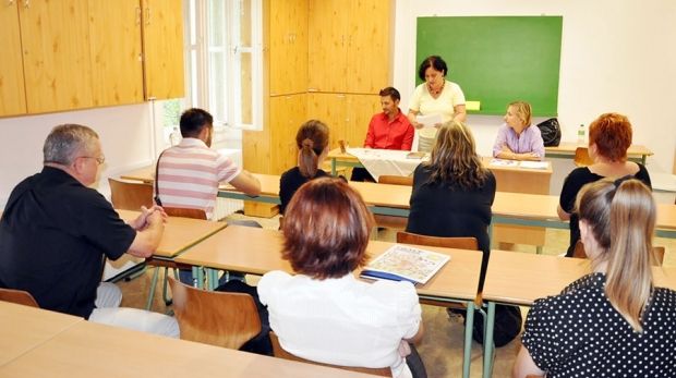 REZULTATE TITULARIZARE 2018. Notele se verifică și online. Sunt admiși cei care au media 7