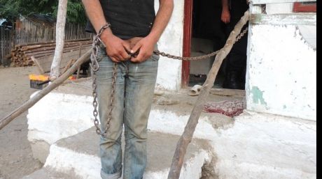 Victimele din dosarul sclaviei de la Berevoiești, ținute într-un loc secret de către un ONG