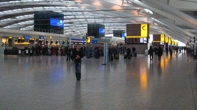 Accident într-un aeroport din Statele Unite. Mai multe persoane sunt rănite