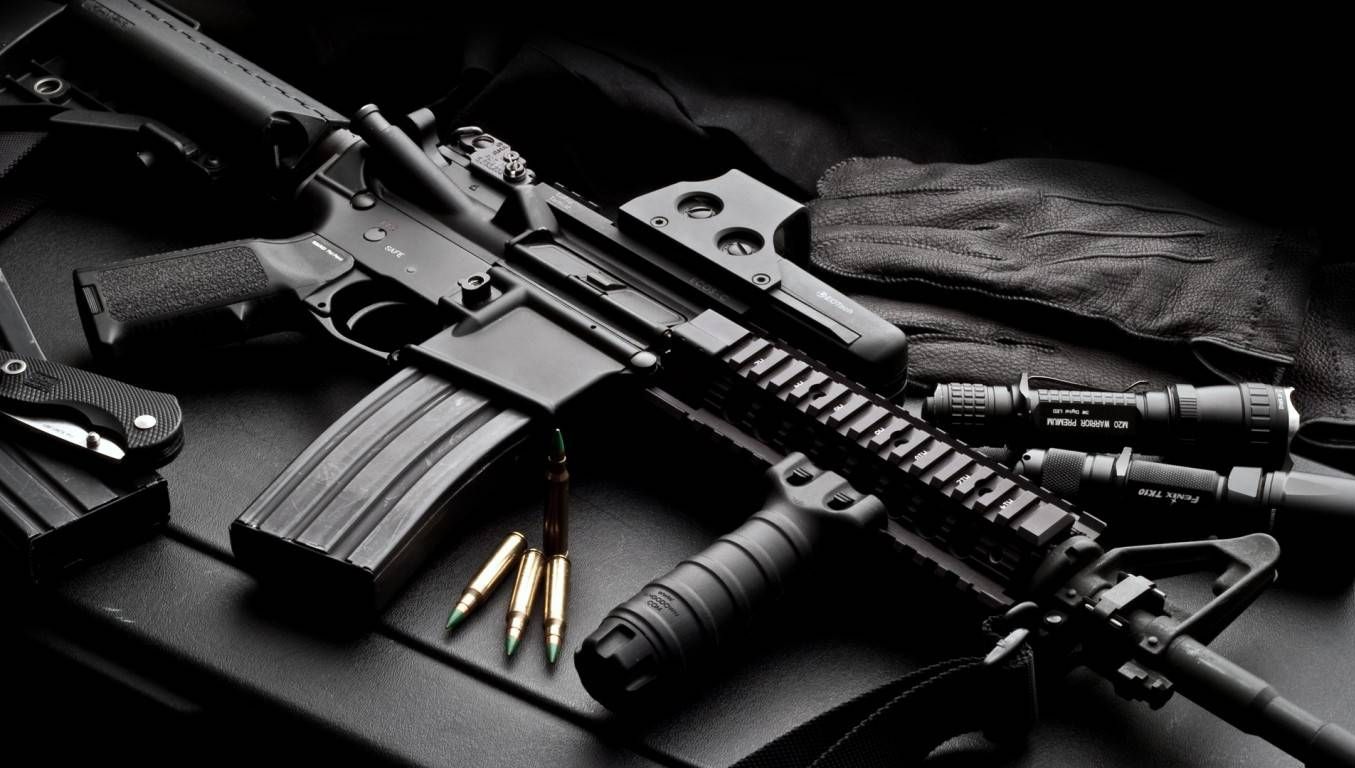 Preşedintele Comisiei de control SIE: Cei care fac trafic de arme sunt prinşi destul de repede