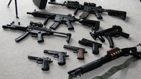 România, investigată de UE privind posibila vânzare de arme către Siria și ISIS