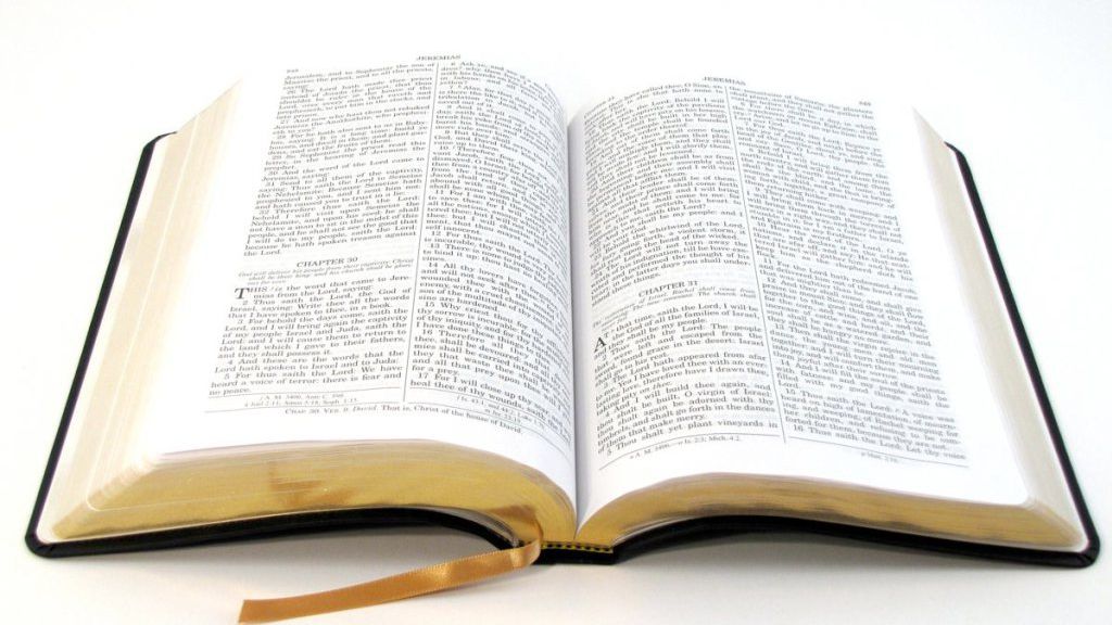 Secretul terifiant care a ieşit la iveală! Ce ascunde pagina 666 în Biblie 