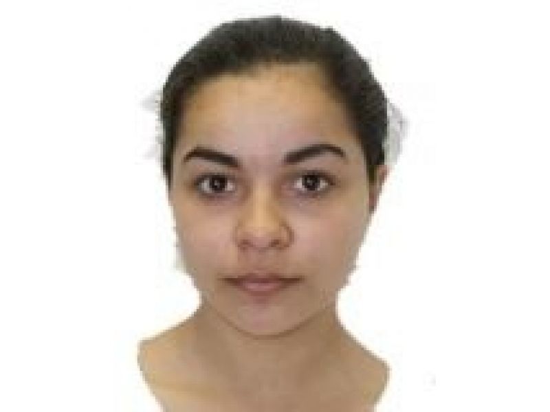 Minoră de 14 ani dispărută, căutată de polițiști! Ați văzut-o? 