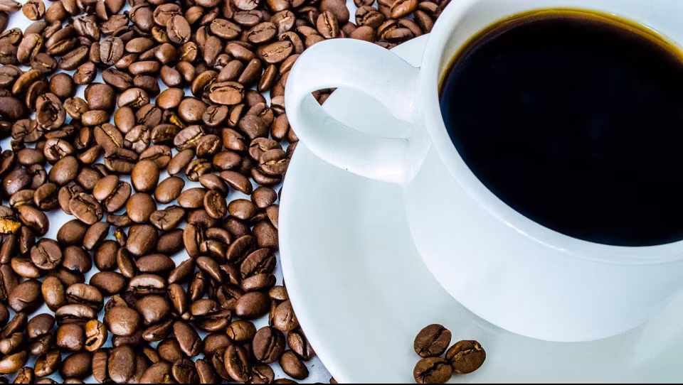 Cafeaua la ibric nu este aşa sănătoasă precum credeai. Iată cea mai bună metodă de preparare