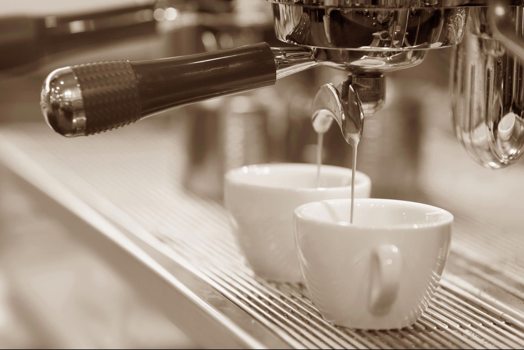 eMAG - Reduceri de pana la 65%. Care sunt cele mai avantajoase oferte pentru espressoare