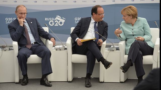 Merkel și Hollande, "extrem de îngijorați" de conflictul din estul Ucrainei. Care e motivul