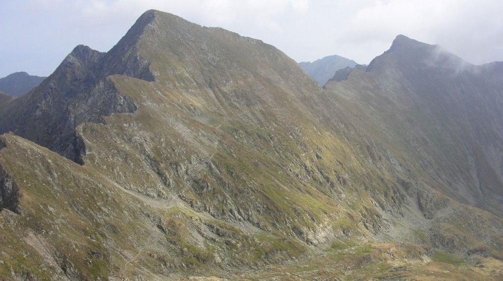 Tragedie în Făgăraş! O turistă germană de origine română a căzut într-o râpă de la 200 de metri 