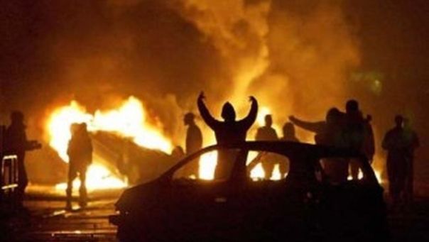 Alertă în Suedia. Refugiaţii au incendiat peste 2.000 de maşini 