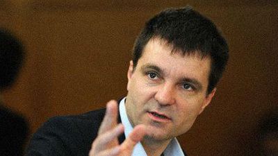 Nicuşor Dan ţine Congresul de fuziune al USR cu uşile închise