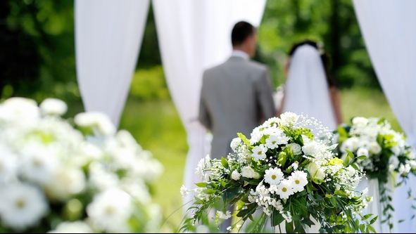 Erau foarte îndrăgostiți și s-au căsătorit. Lovitura primită în noaptea nunţii i-a schimbat viaţa
