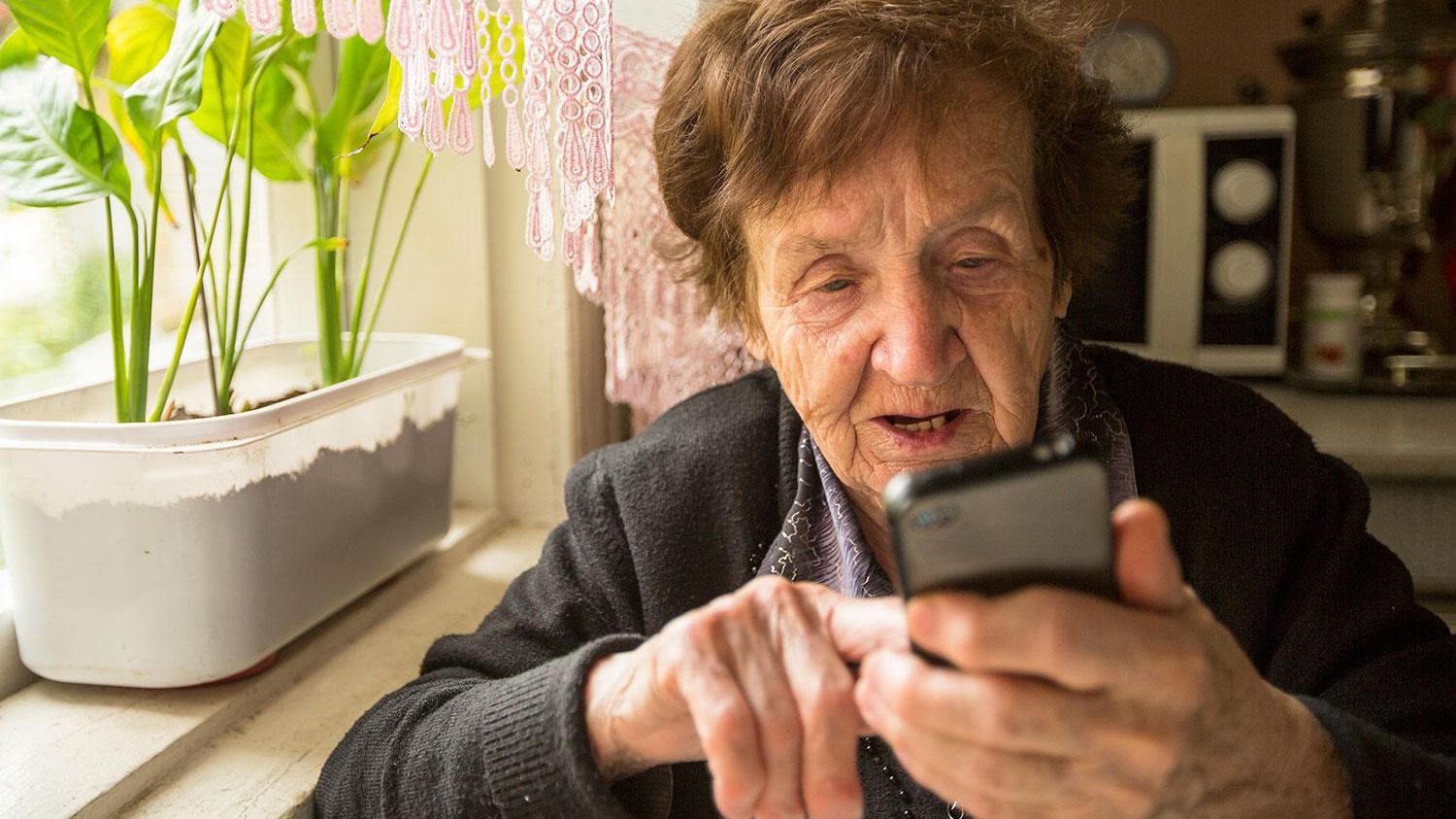 Cutremur Italia. O bătrână a sunat la pompieri. Mesajul femeii i-a lăsat fără cuvinte