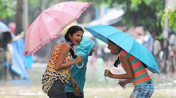 Vin ploile! Prognoza meteo pe următoarele două săptămâni