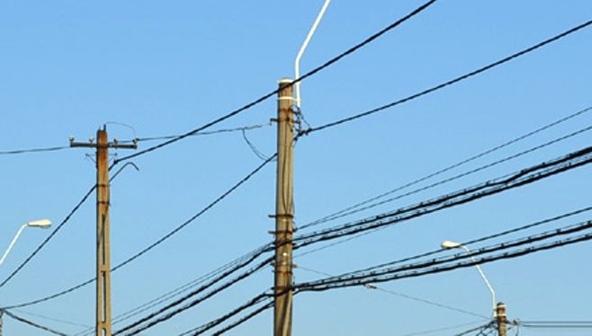 Taxa pe stâlp nu intră în vigoare de la 1 ianaurie 2025. Foto/Arhivă