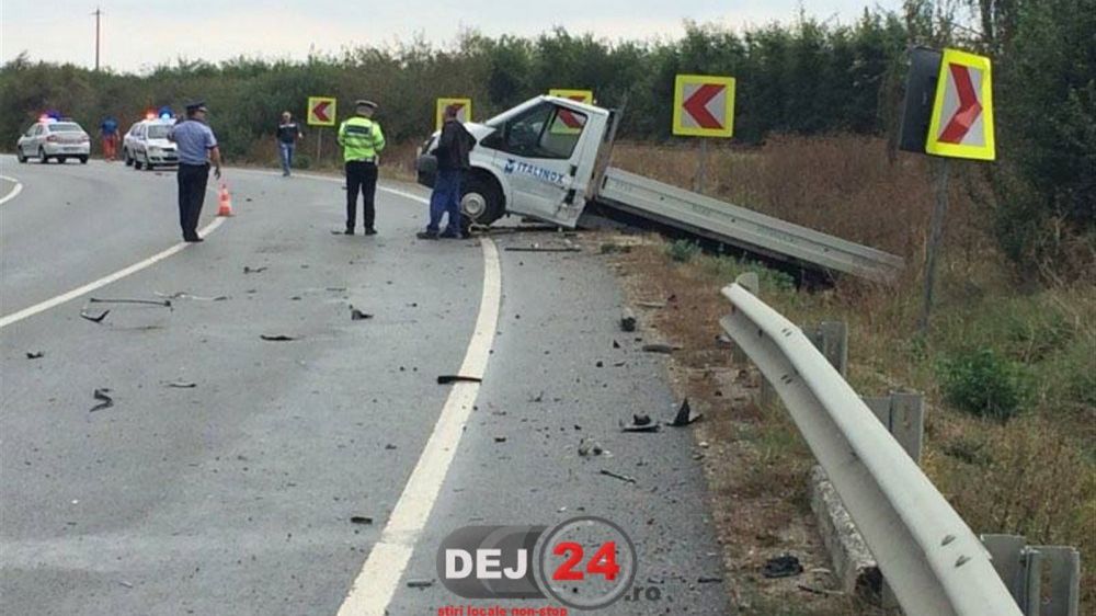 Accident cumplit pe DN1 C. Trei maşini au fost implicate 
