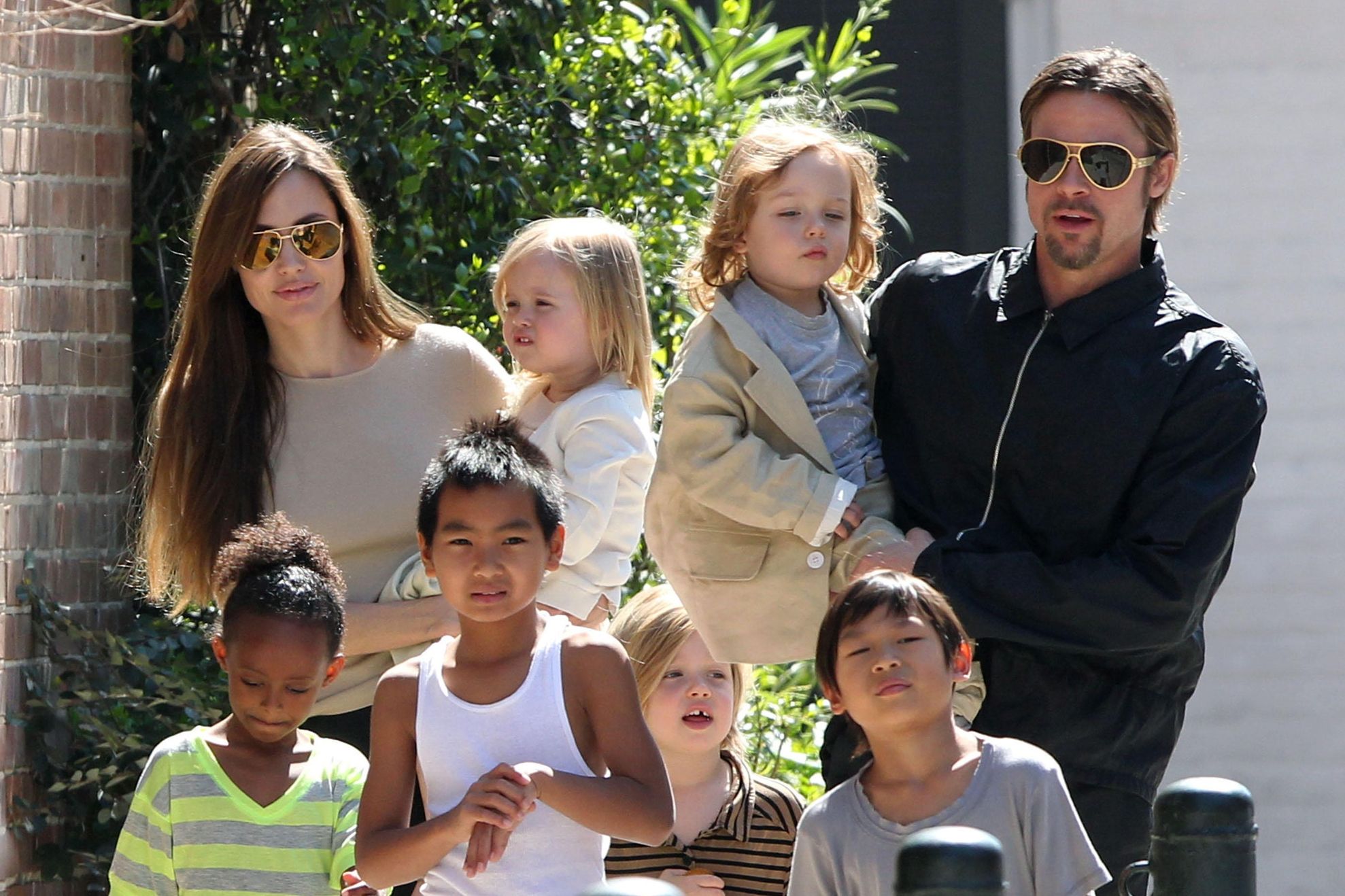 Prima reacţie a lui Brad Pitt după ce Angelina Jolie l-a acuzat că nu este un tată bun