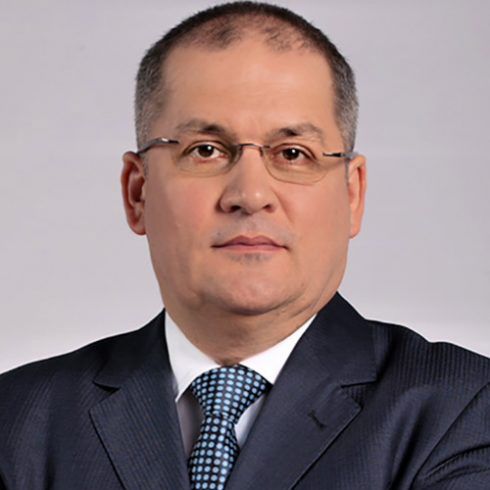Consilierul USR care a fost prins votând la "două mâini" şi-a dat demisia din CGMB 